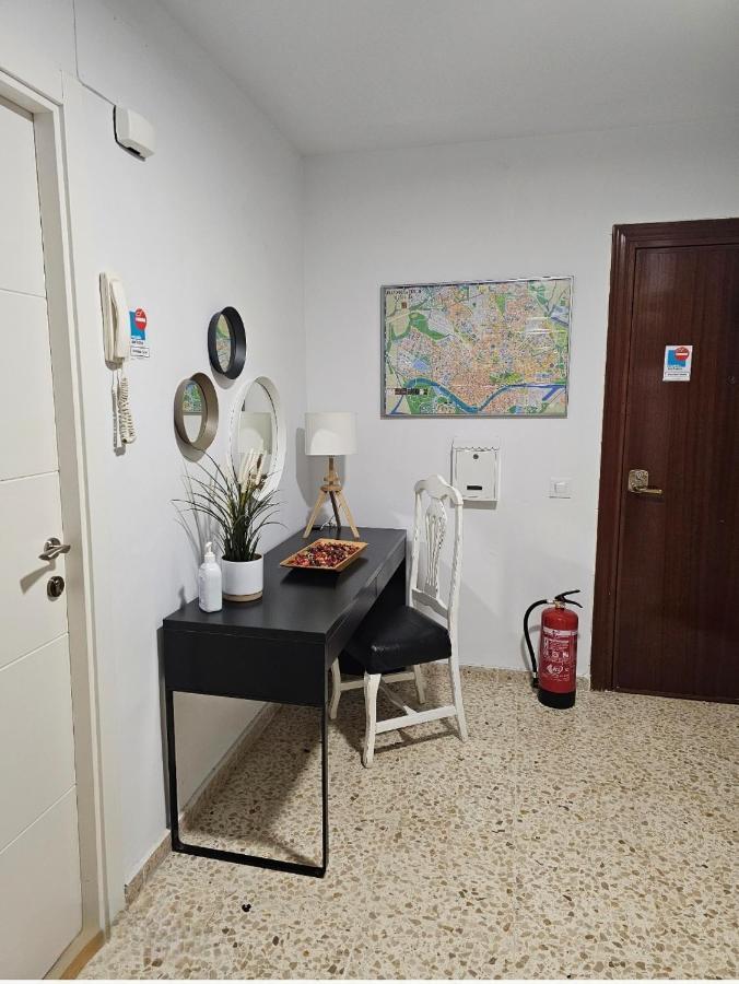Apartament Plaza De Armas By Rami Sewilla Zewnętrze zdjęcie